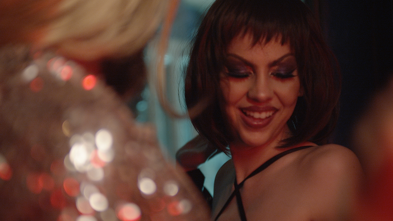 Lonely People – Nunca Confie em Ninguém